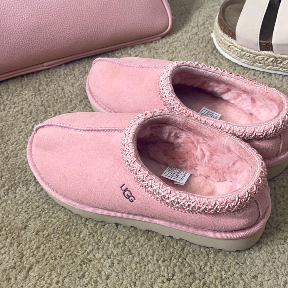 Ugg slippers